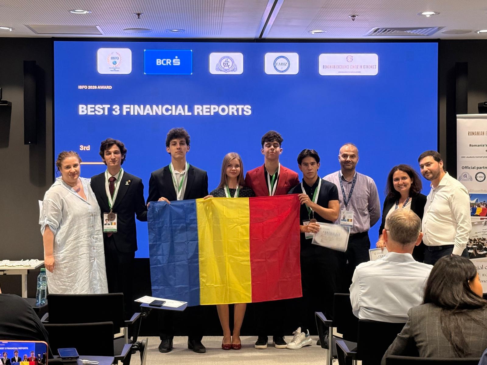 Trei medalii de bronz pentru elevii români la Olimpiada Internaţională de Economie 2026, desfăşurată la Shenzhen