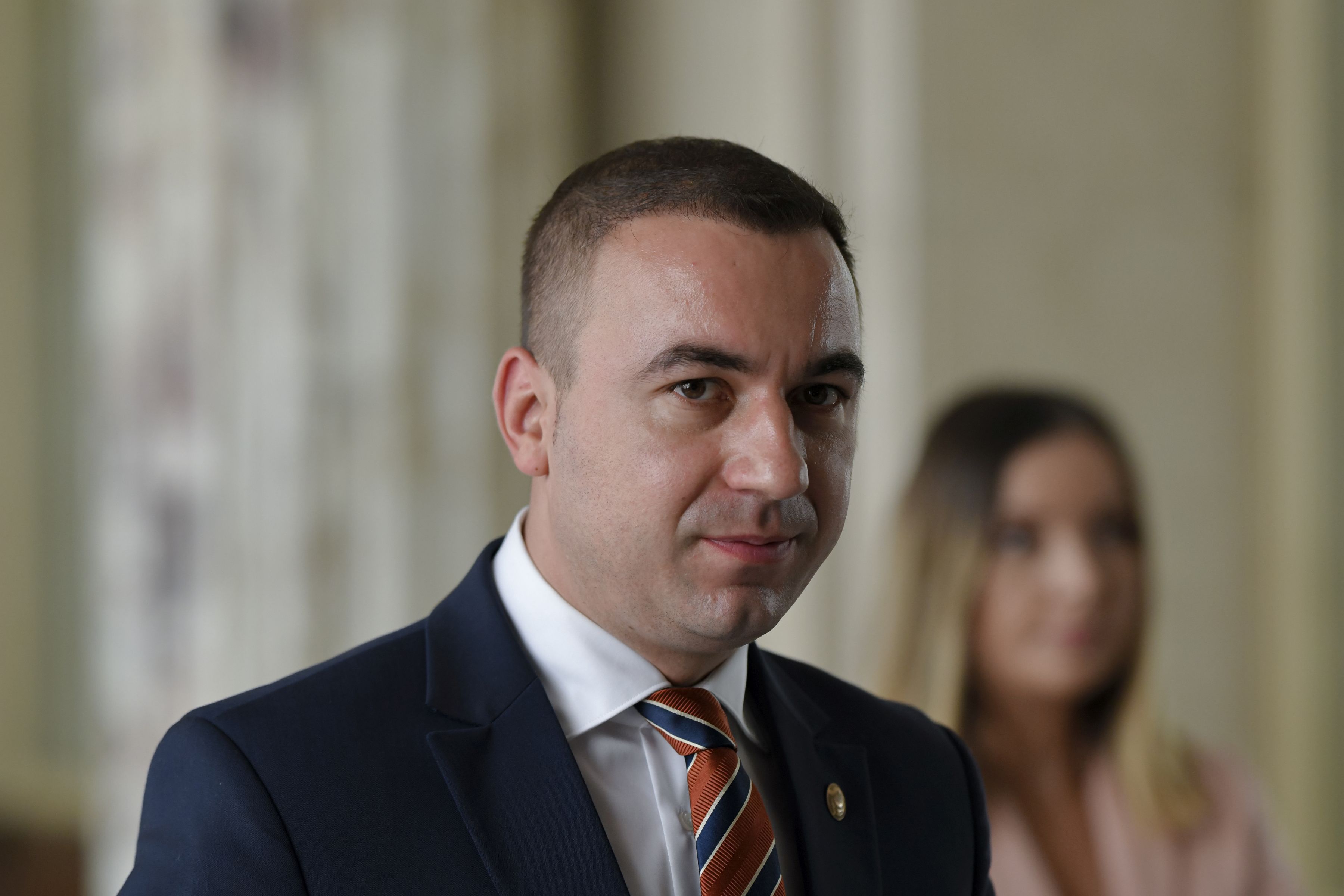 „Băieții deștepți” din energie. Ivan: Companii cu doi angajați și trei laptopuri fac bani din criză