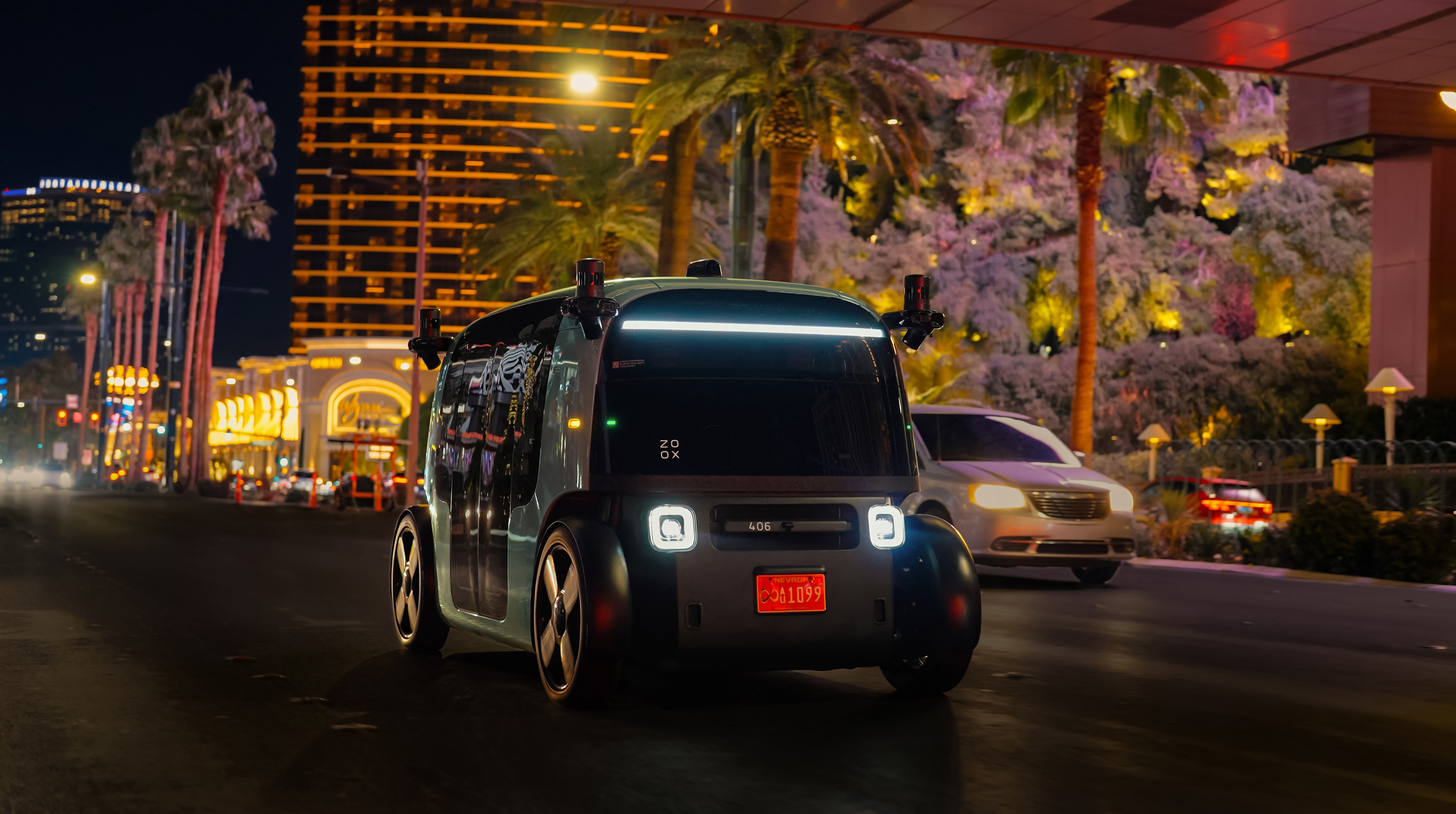 Taximetria clasică se apropie de sfârşit? O companie chineză, împreună cu Uber, va aduce peste 2.000 de maşini ale viitorului care ar putea înlocui taxiurile clasice