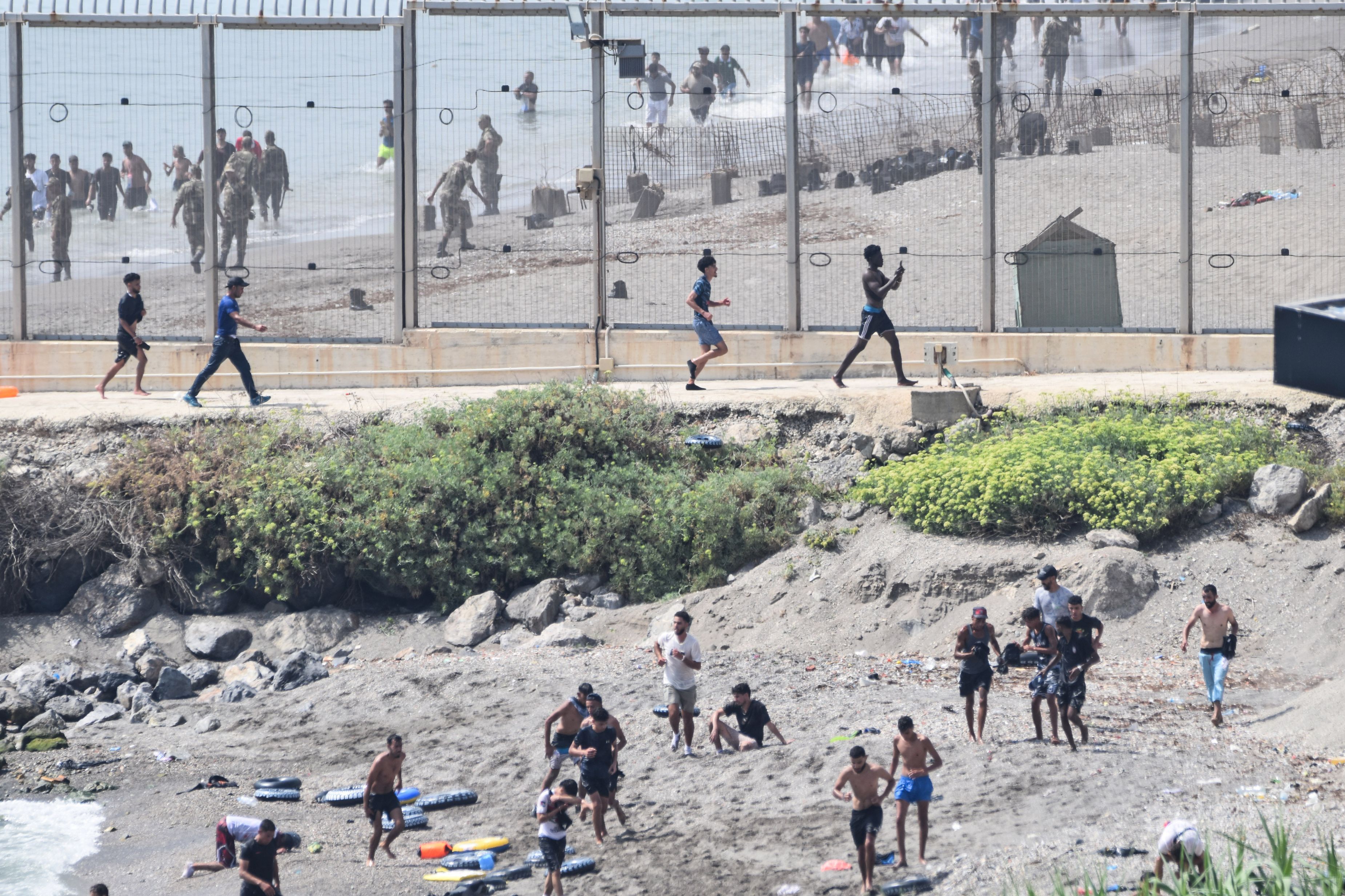 Spania cere ajutorul Uniunii Europene pentru gestionarea migranților din Ceuta