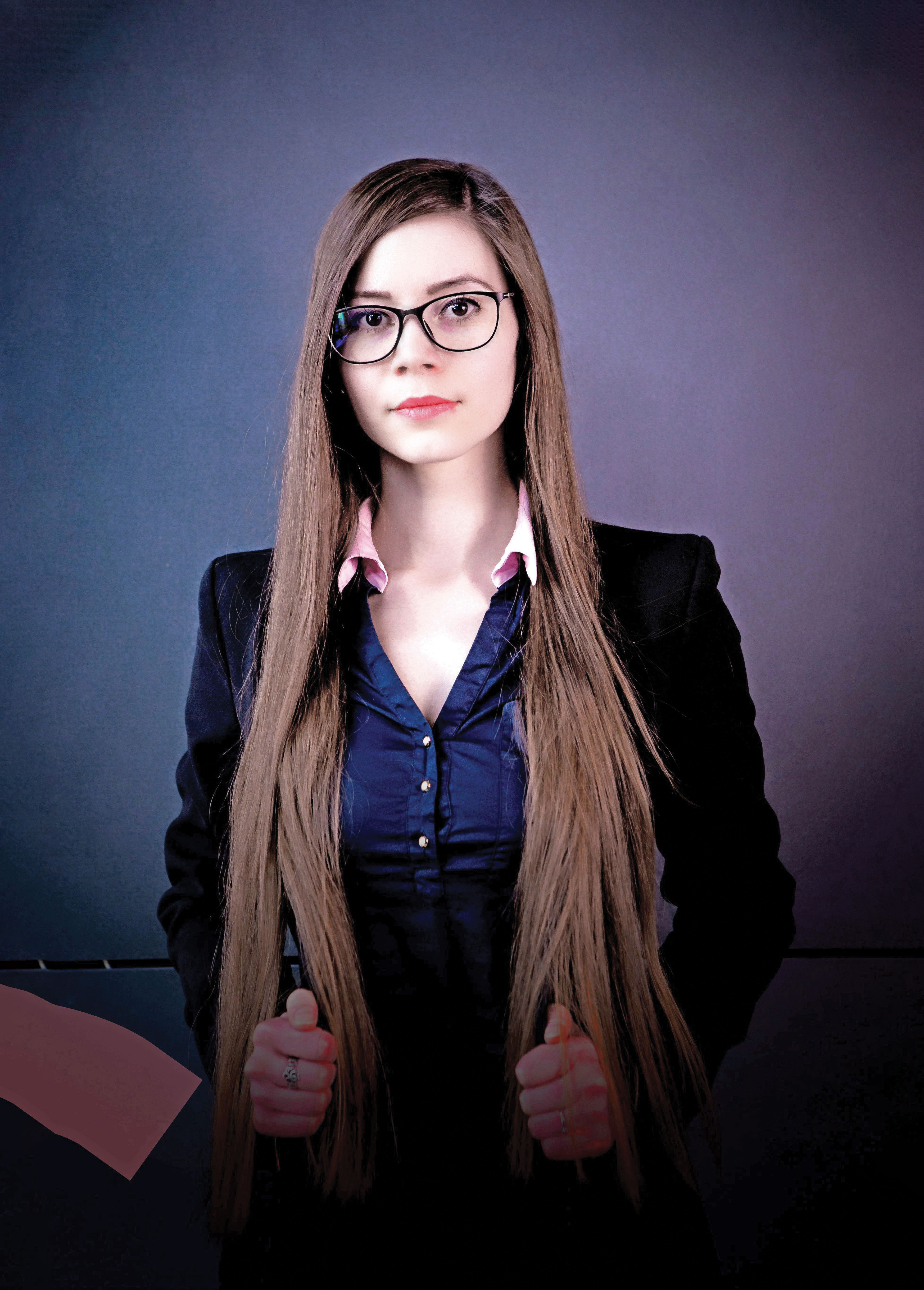 100 Tineri manageri de top. Nicoleta Teslovan, Financial Manager & IRR LIFE IS HARD S.A.