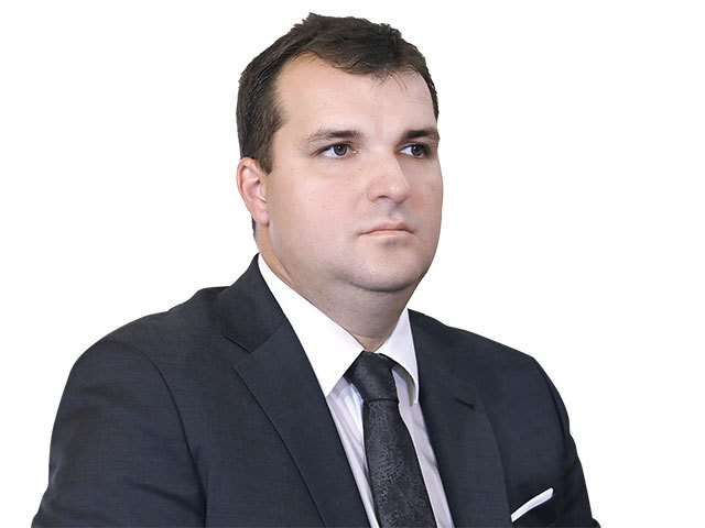 Opinie Bogdan Alecu, ZF: Ce a vrut să spună, de fapt, Mihai Bordeanu. Nu a cerut bani, a cerut o hartă. Iar dacă vi s-a părut că a bătut cu pumnul în masă, ascultaţi mai atent: e omul care nu mai are cu ce să se ducă la Paris