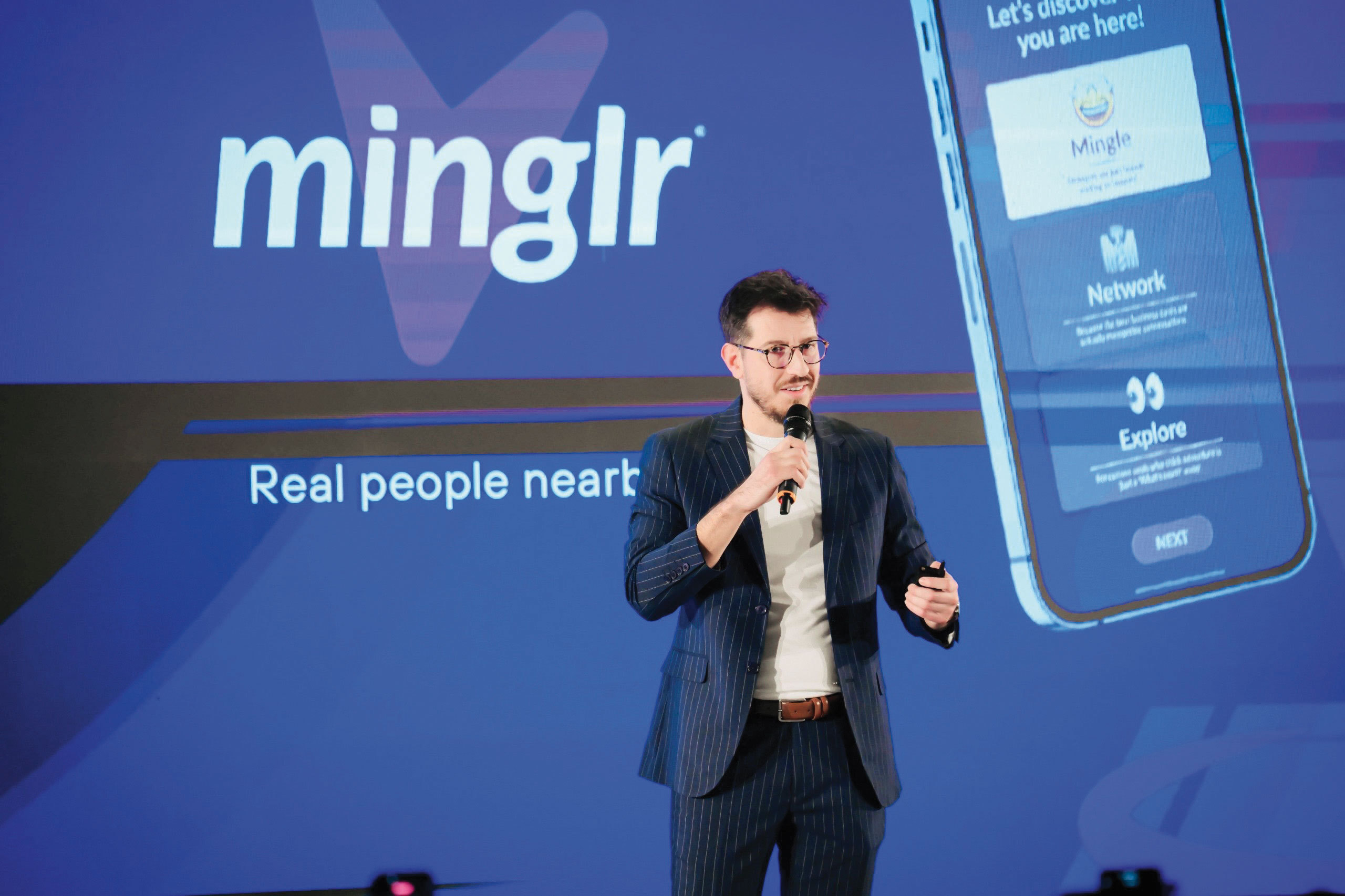 100 Tineri manageri de top. Călin Spiridon, antreprenor şi consultant de business, cu experienţă în marketing, strategie şi dezvoltare de produse digitale, fondator, Minglr