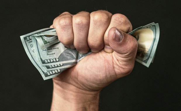 Ţara în care datoria publică creşte cu 5 mil. dolari de la un minut la altul. Practic fiecare cetăţean e dator cu 117.000 de dolari fără să fi intrat vreodata într-o bancă
